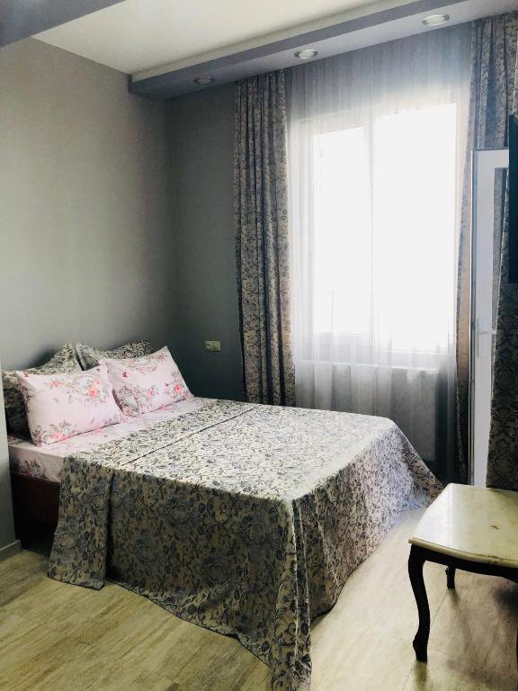 Pharnavaz hotel