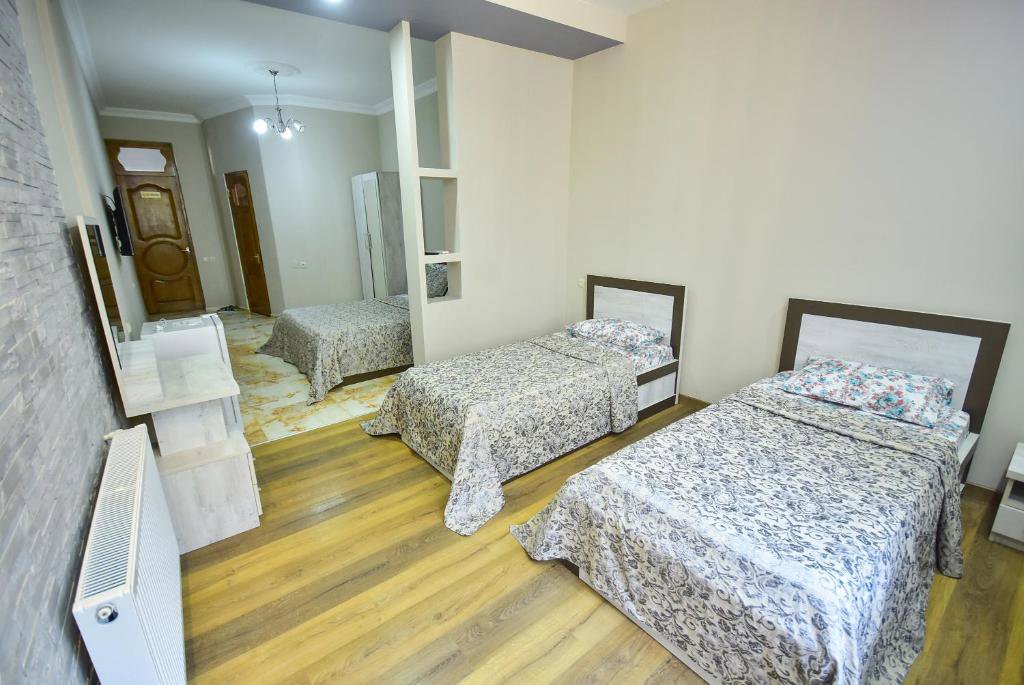Pharnavaz hotel