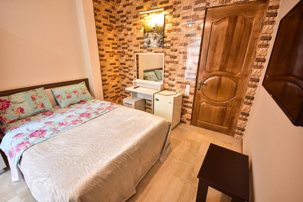 Pharnavaz hotel