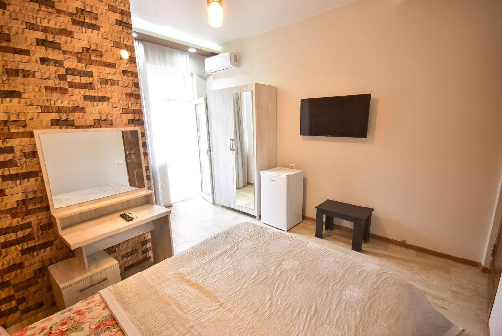 Pharnavaz hotel