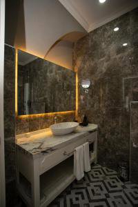 Batumi World Palace hotel